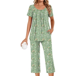 image:imagePOPYOUNG Pajamas for Women Set 2 Piece Summer Lounge Capri Pj Sleepwear  Womens Pajamas Sets Lounge Set Nightwear Comfy for Daily Wear Outfits with Pockets Cooling Pajamas Capri Set for Summer Fall03green FloralMix